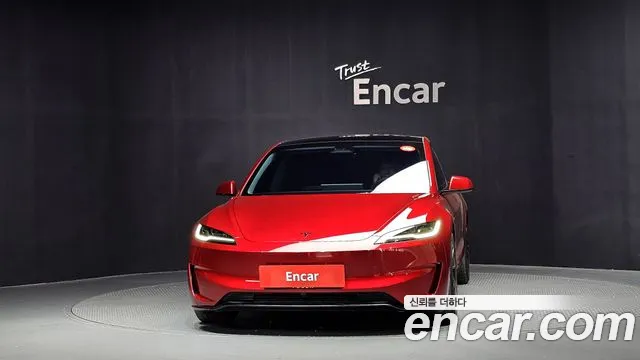 Tesla Model 3 — Фото автомобиля 3