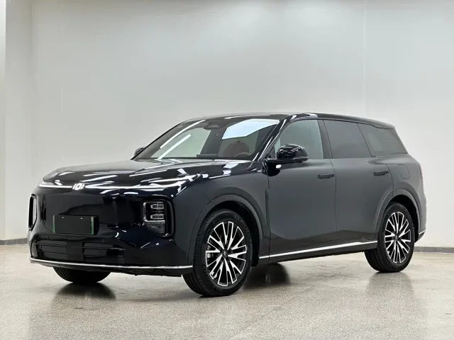 Фотография автомобиля — Changan Qiyuan Q07