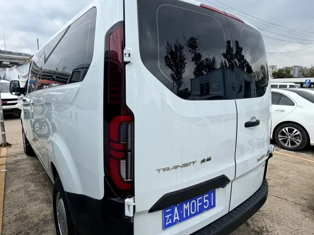 Ford Transit — Фото автомобиля 4
