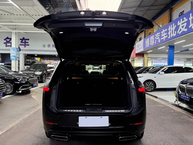 Land Rover Range Rover Sport — Фото автомобиля 21
