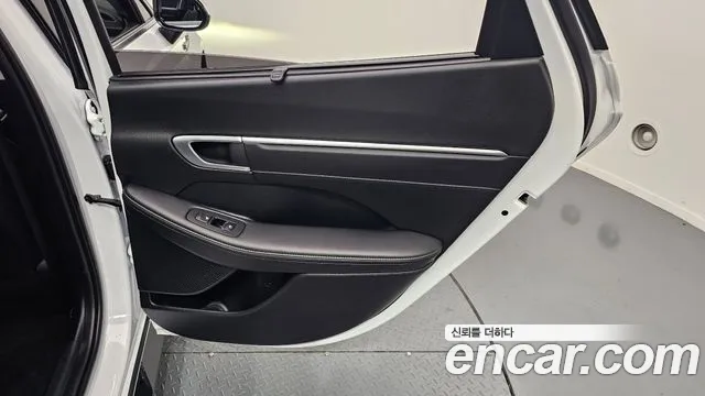 Hyundai Sonata — Фото автомобиля 25