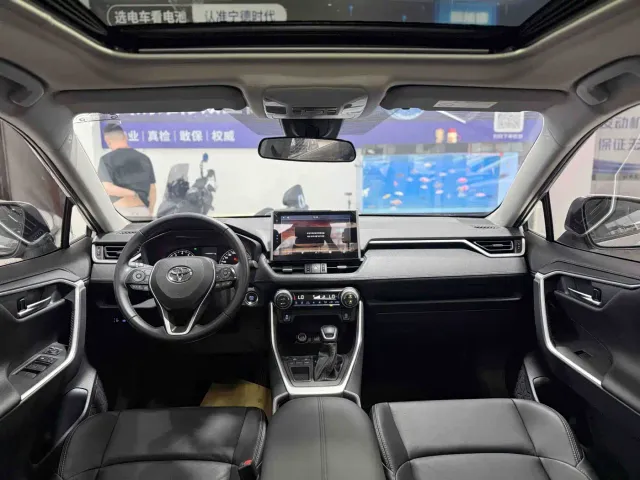 Toyota Wildlander — Фото автомобиля 5