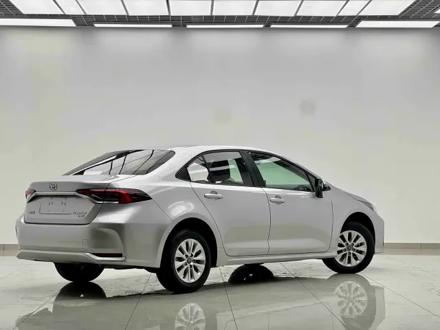 Toyota Corolla — Фото автомобиля 3