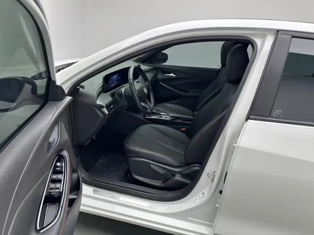 Buick Verano — Фото автомобиля 5