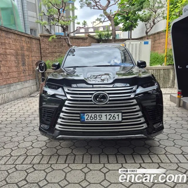 Lexus LX — Фото автомобиля 3
