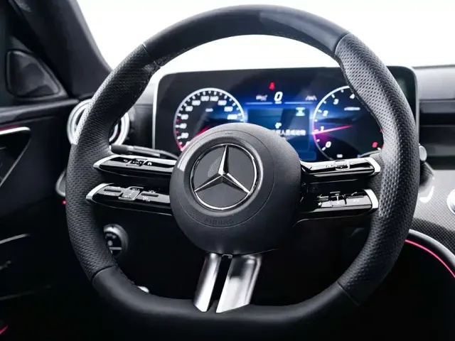 Mercedes-Benz Mercedes-Benz C-Class 2025 Facelift C 260 L Sport Edition — Фото автомобиля 15