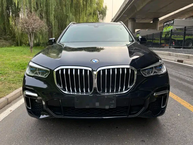 BMW X5 — Фото автомобиля 2