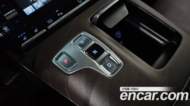 Hyundai Grandeur New — Фото автомобиля 12