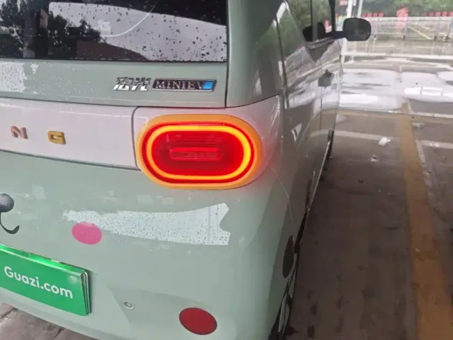 Wuling Hongguang Mini EV — Фото автомобиля 7