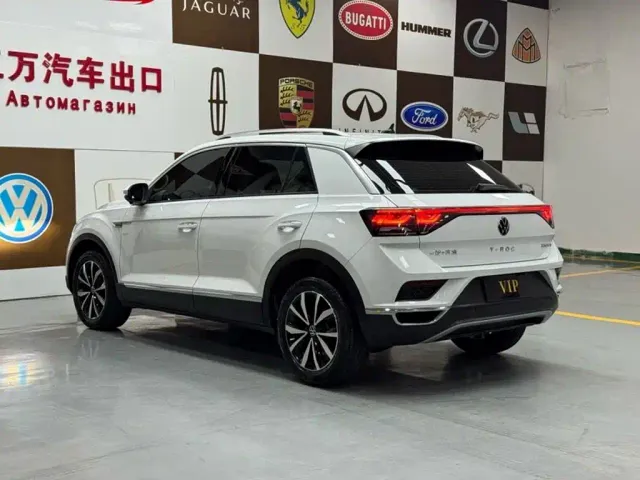 Volkswagen T-Roc — Фото автомобиля 4