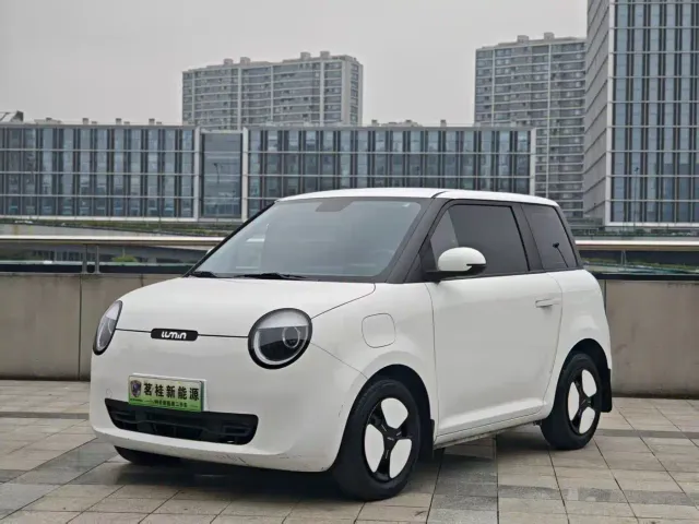 Фотография автомобиля — Changan Lumin