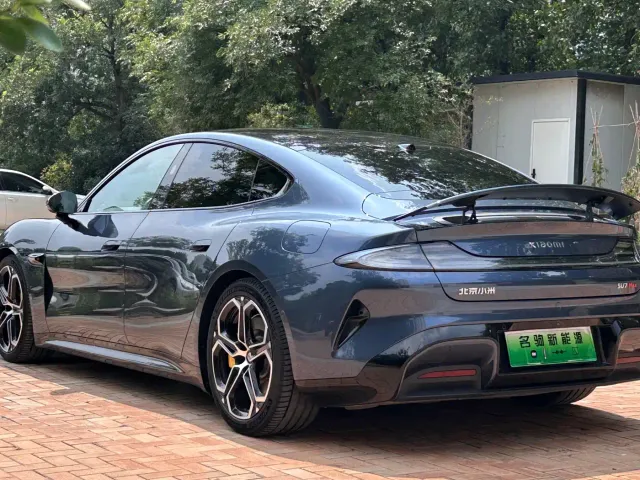 Xiaomi SU7 — Фото автомобиля 7
