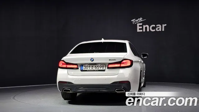 BMW 5 Series G30 — Фото автомобиля 4