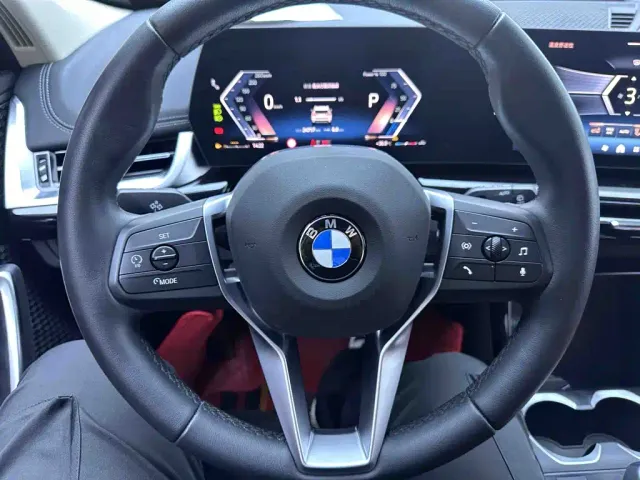 BMW X1 — Фото автомобиля 14