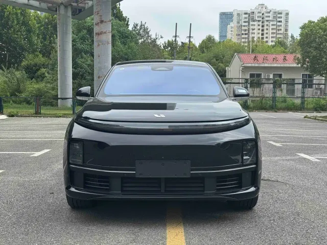 Li Auto L7 — Фото автомобиля 2