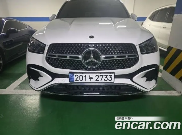 Mercedes-Benz GLE-Class — Фото автомобиля 3