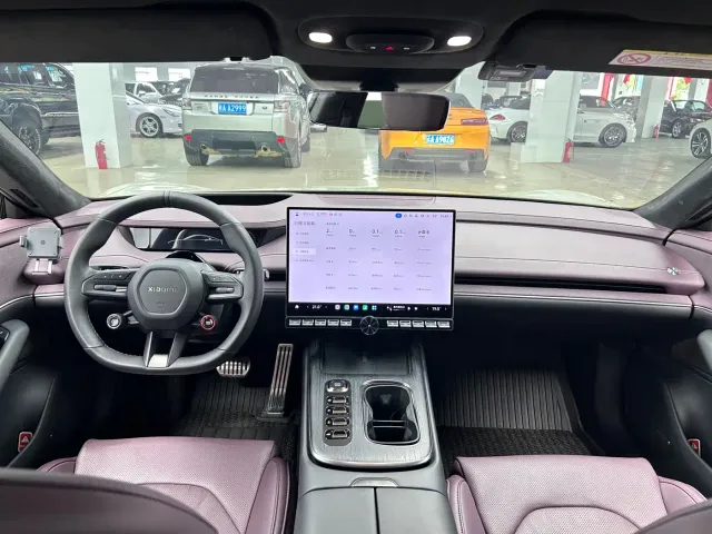 Xiaomi SU7 — Фото автомобиля 12