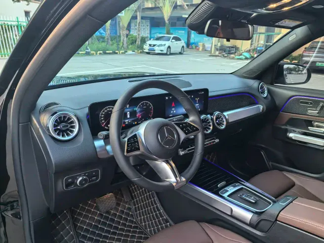Mercedes-Benz GLB-Class — Фото автомобиля 13