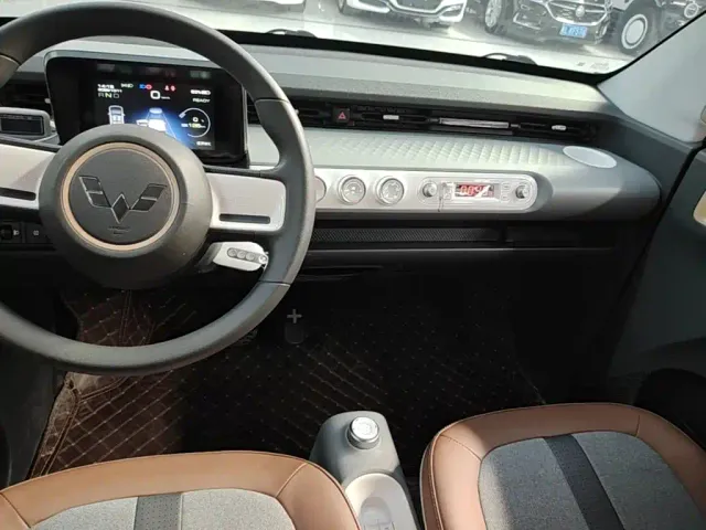 Wuling Hongguang Mini EV — Фото автомобиля 13