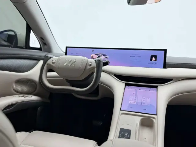 IM Motors LS6 — Фото автомобиля 16