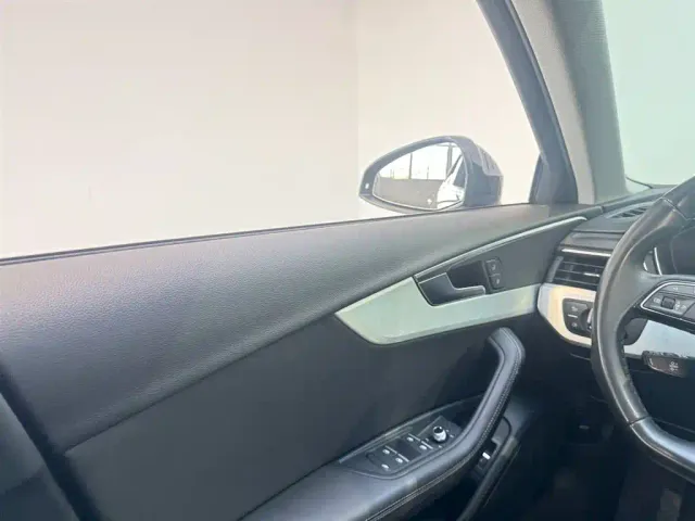 Audi A4L — Фото автомобиля 16