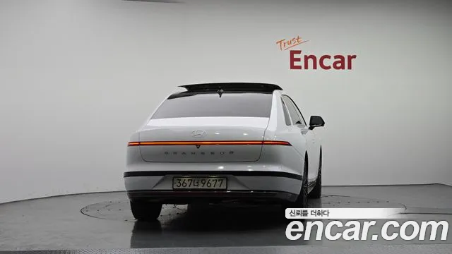 Hyundai Grandeur GN7 — Фото автомобиля 4