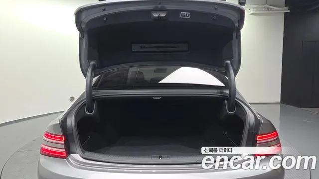 Genesis G80 Бензин 3.5 турбо AWD — Фото автомобиля 20
