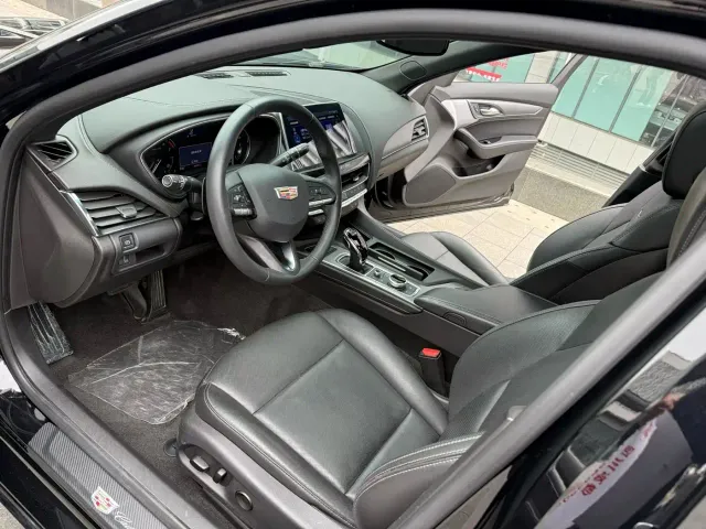 Cadillac CT5 — Фото автомобиля 2