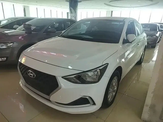 Фотография автомобиля — Hyundai Elantra