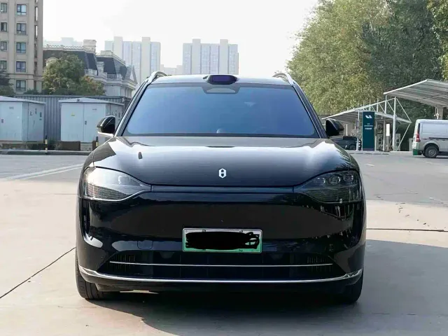 Фотография автомобиля — Aito M9