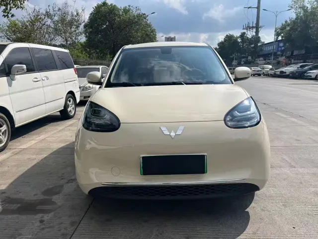 Wuling Bingo — Фото автомобиля 2