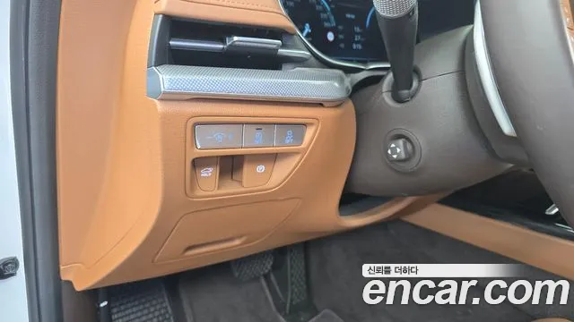 Genesis G80 Бензин 2.5 турбо AWD — Фото автомобиля 27