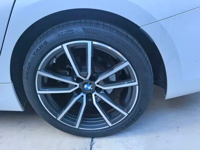 BMW 3 Series — Фото автомобиля 17