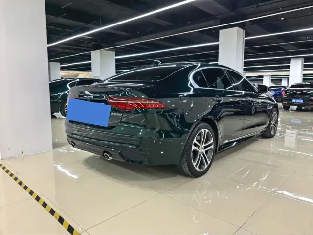 Jaguar XEL — Фото автомобиля 4