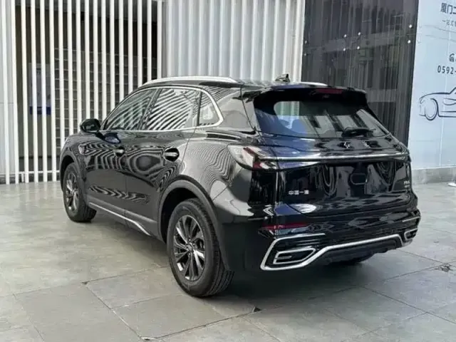 Hongqi HS5 — Фото автомобиля 9