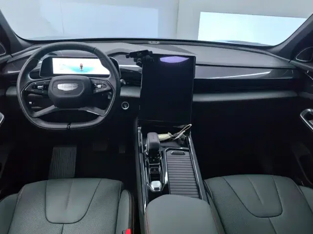 Geely Boyue — Фото автомобиля 12