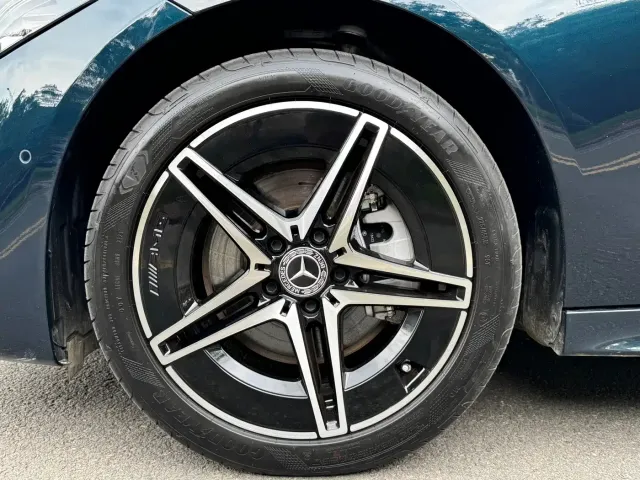 Mercedes-Benz C-Class — Фото автомобиля 5