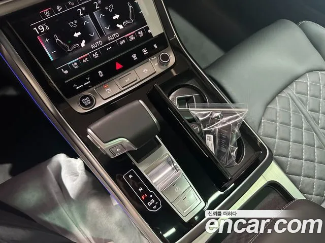 Audi Q8 50 TDI quattro Premium — Фото автомобиля 6