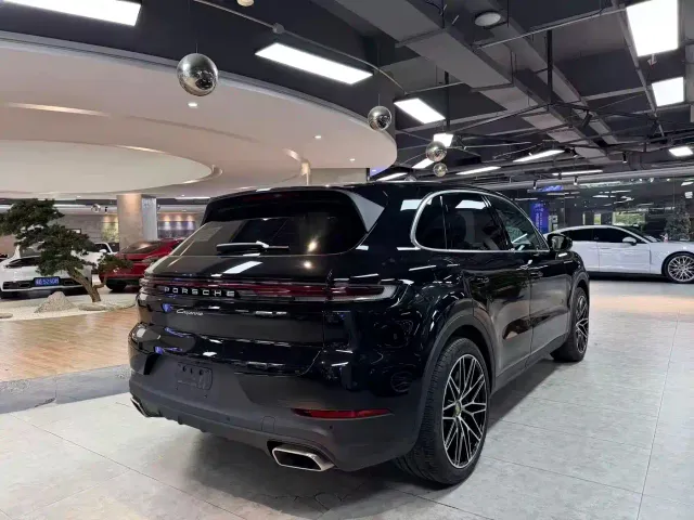 Porsche Cayenne — Фото автомобиля 6