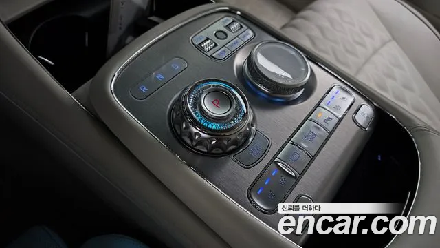 Genesis G90 — Фото автомобиля 9