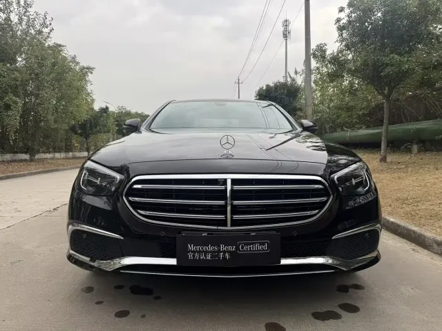 Mercedes-Benz E-Class — Фото автомобиля 10