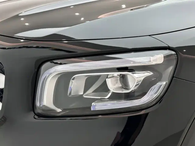 Mercedes-Benz GLB-Class — Фото автомобиля 19