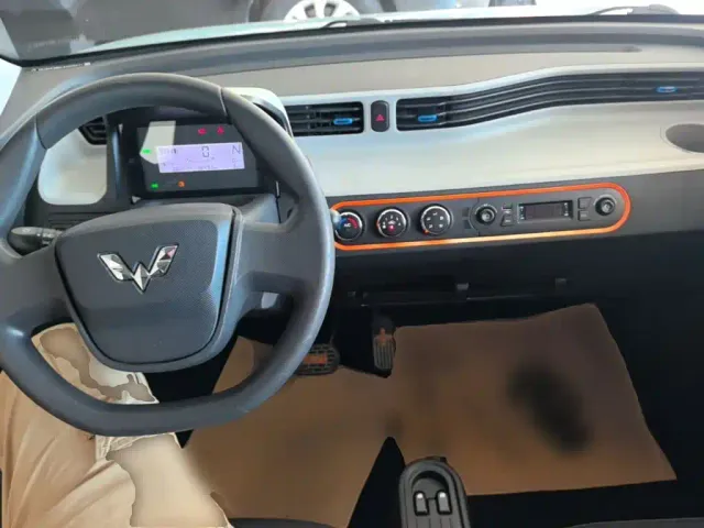 Wuling Hongguang Mini EV — Фото автомобиля 9