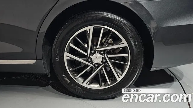 Hyundai Grandeur Новый Grandeur IG — Фото автомобиля 20