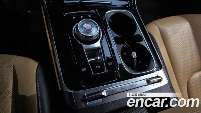 Kia Canival Carnival 4 поколение Бензин 9 мест Signature — Фото автомобиля 9