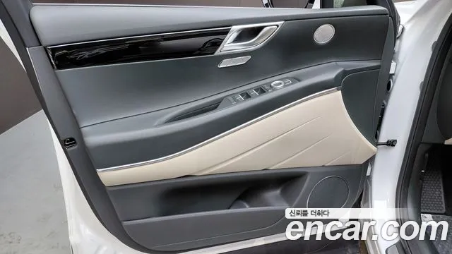 Genesis GV80 — Фото автомобиля 13