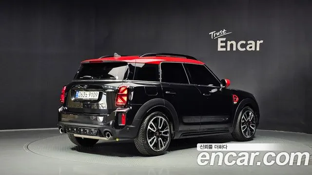 MINI Countryman — Фото автомобиля 2