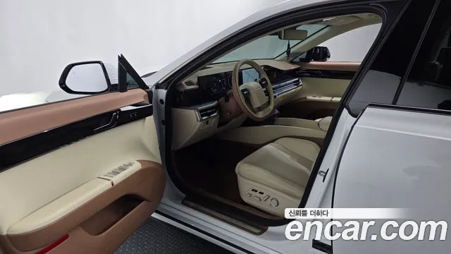 Hyundai Grandeur GN7 — Фото автомобиля 14
