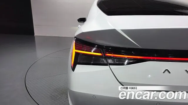 Hyundai Avante CN7 — Фото автомобиля 8