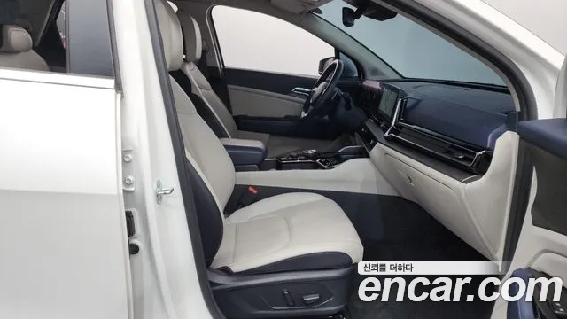 Kia Sportage Sportage 5-е поколение Бензин 1.6 турбо 2WD — Фото автомобиля 24